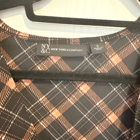 New York & Company Plaid Blouse with Tie Detail - Picture 2 of 3